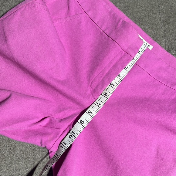 ❌SOLD❌🥰🥰Trina Turk Cropped Pants🥰🥰 - Picture 10 of 11